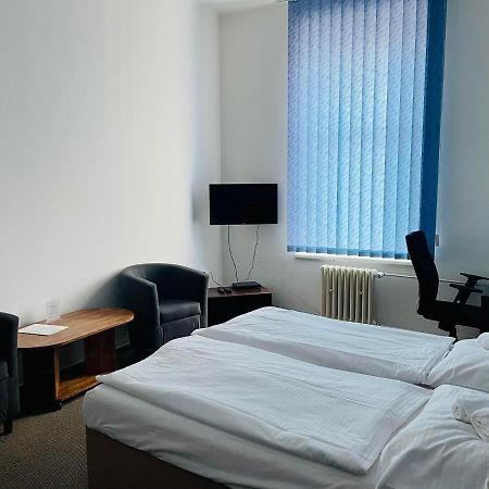 Hotel Bila Ruze Страконице Екстериор снимка