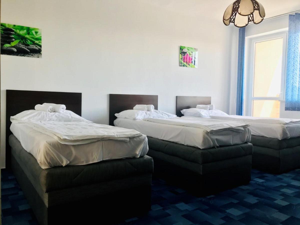 Hotel Bila Ruze Страконице Екстериор снимка